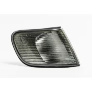 Указатель поворота передний правый Audi 100 C4 (тонированный)