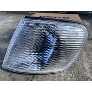 Указатель поворота передний левый Audi 100 C4 (белый)