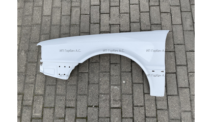 Крыло переднее пластиковое левое Audi 80 B4