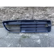 Решётка (заглушка) в бампер передний правая Audi A4 B5 дорестайлинг Polcar