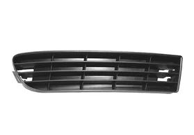 Решётка в бампер передний правая Audi A6 C4 TYG