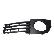 Решётка бампер передний левая Audi A6 C5 рестайлинг (открытая)