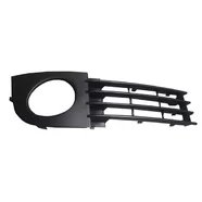 Решётка бампер передний правая Audi A6 C5 рестайлинг (открытая)