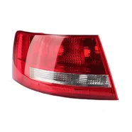 Фонарь задний наружный левый Audi A6 C6 дорестайлинг (под лампы) седан