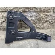 Крепление бампера переднего левое Audi A6 C6 дорестайлинг