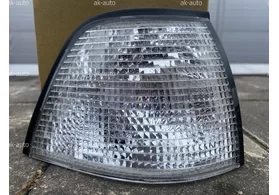 Указатель поворота передний правый BMW 3 E36 Седан, Универсал, Компакт (белый)