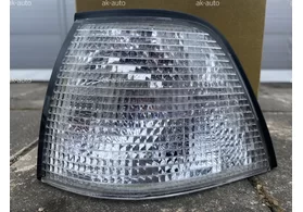 Указатель поворота передний левый BMW 3 E36 Седан, Универсал, Компакт (белый)