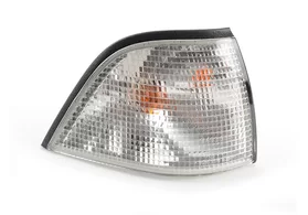 Указатель поворота передний правый BMW 3 E36 купе (белый)