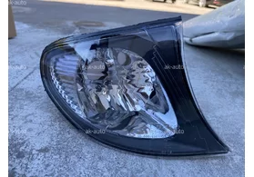 Указатель поворота передний правый BMW 3 E46 седан/унивесал рестайлинг (тонированный)