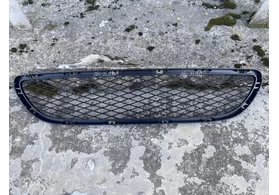 Решётка в бампер центральная BMW 3 E90/E91 рестайлинг