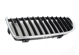 Решётка радиатора левая BMW 3 E90/E91 дорестайлинг