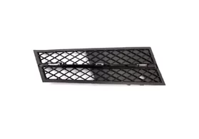 Заглушка в бампер передний правая BMW 5 F10/F11/F07 (GT) дорестайлинг