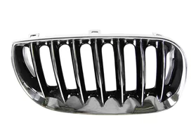 Решётка радиатора (правая часть) BMW X3 E83 дорестайлинг