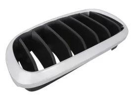 Решётка радиатора (левая часть) BMW X5 F15