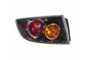 Фонарь задний левый наружный Mazda 3 BK дорестайлинг (Седан)