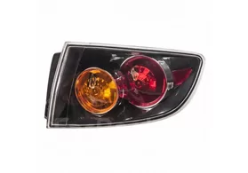 Фонарь задний правый наружный Mazda 3 BK дорестайлинг (Седан)