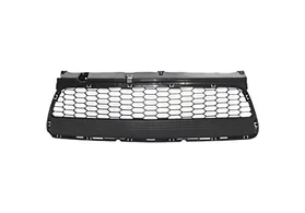 Решётка в бампер передний центральная Mazda 3 BK рестайлинг (седан, Sport)