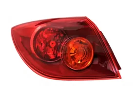 Фонарь задний левый наружный Mazda 3 BK дорестайлинг (5 дв. хэтчбек)