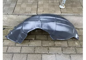 Подкрылок задний правый Mazda 3 BK 