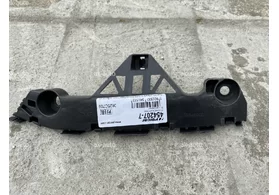 Кронштейн крепления бампера переднего левый Mazda 3 BL дорестайлинг