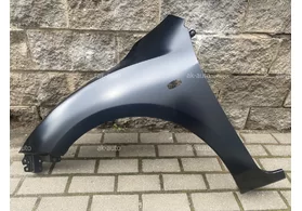 Крыло переднее левое Mazda 3 BL (с повторителем)