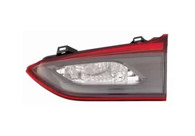 Фонарь задний внутренний правый Mazda 6 GJ 1-й рестайлинг