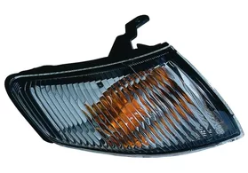 Указатель поворота передний правый Mazda 626 GF дорестайлинг