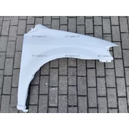 Крыло переднее правое пластиковое Mazda MPV II дорестайлинг