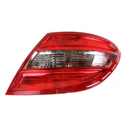 Фонарь задний внешний правый Mercedes C W204 седан дорестайлинг 