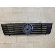 Решётка радиатора Mercedes Sprinter W901-W905 дорестайлинг