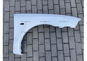 Крыло переднее правое пластиковое Mitsubishi Carisma рестайлинг