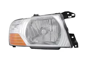 Фара передняя правая Mitsubishi Pajero III рестайлинг