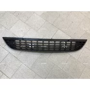 Решётка в бампер передний центральная нижняя Opel Astra J дорестайлинг TYG