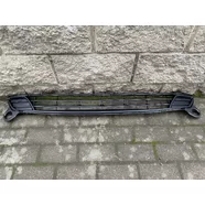 Решётка в бампер передний центральная Peugeot 301 дорестайлинг