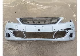 Бампер передний Peugeot 308 T9 дорестайлинг (под парктроники, без омывателей)