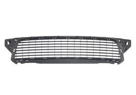 Решётка в бампер передний Renault Duster I дорестайлинг