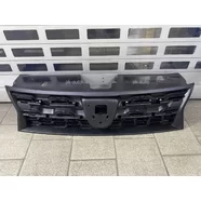 Решётка радиатора Dacia Duster I рестайлинг