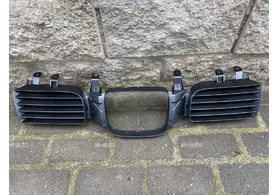 Решётка радиатора Seat Toledo II 