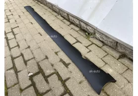 Накладка порога правая Tesla Model 3