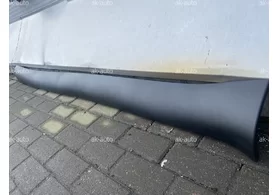 Накладка на порог левая (верхняя часть) Tesla Model Y