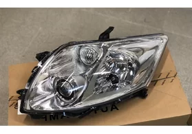 Фара передняя левая Toyota Auris E150 дорестайлинг
