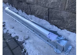 Порог правый Toyota Avensis T22