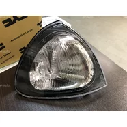 Фонарь указатель поворота передний правый Toyota Avensis T22 дорестайлинг