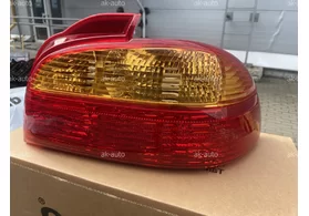 Фонарь задний правый Toyota Avensis T22 рестайлинг (седан)