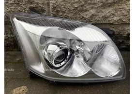 Фара передняя правая Toyota Avensis T25 дорестайлинг 