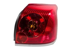 Фонарь задний правый Toyota Avensis T25 дорестайлинг (седан)