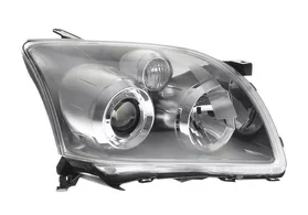 Фара передняя правая Toyota Avensis T25 рестайлинг 