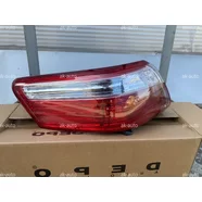 Фонарь задний левый наружный Camry XV40 дорестайлинг