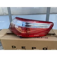 Фонарь задний правый наружный Camry XV40 дорестайлинг