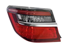 Фонарь задний левый Toyota Camry XV50 рестайлинг